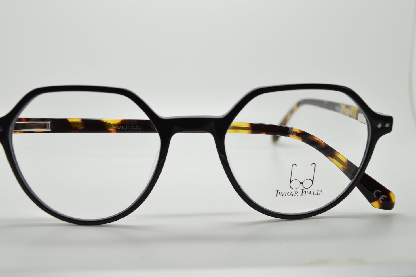 Bari Black