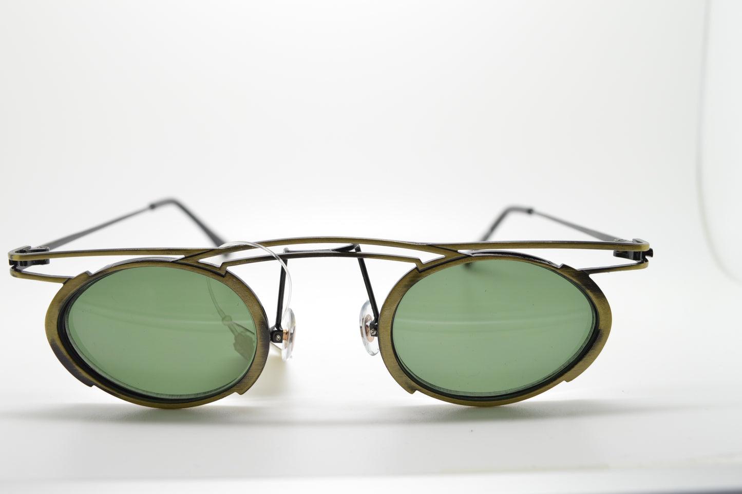 Oval Futuristic Steampunk VIntage
