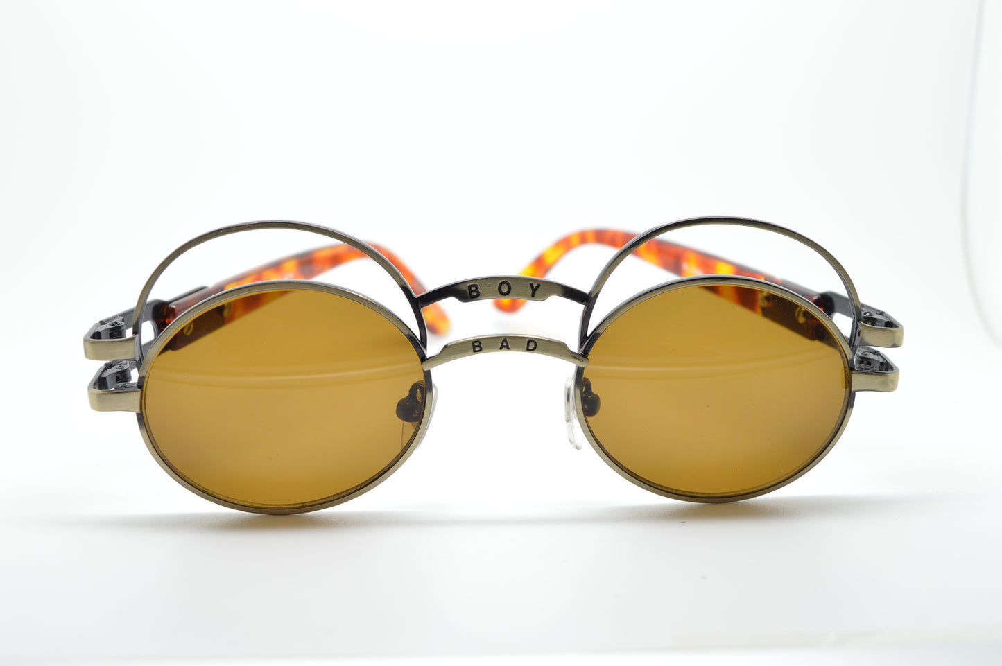 Oval Eyelid Bad-Boy Brown