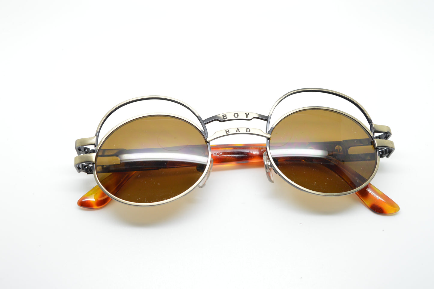 Oval Eyelid Bad-Boy Brown