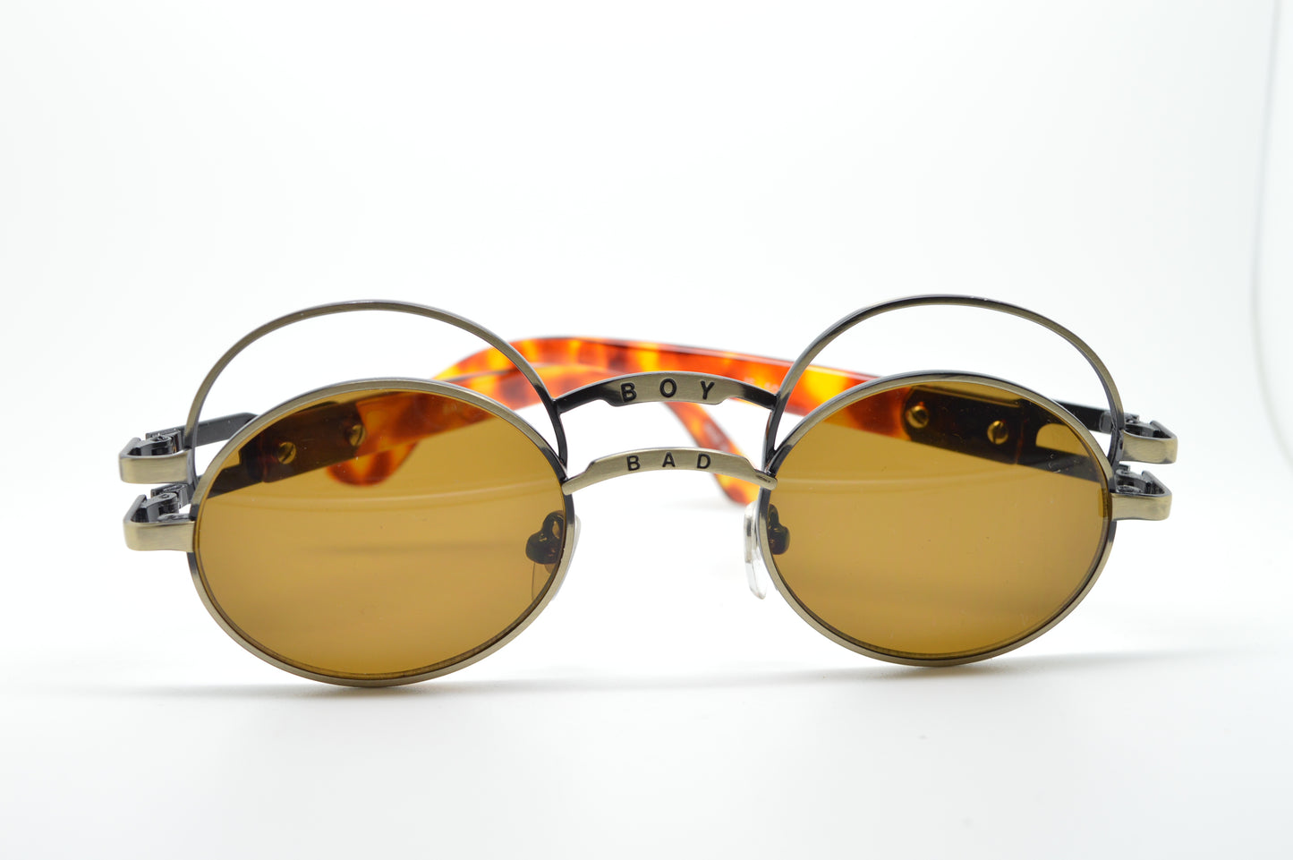 Oval Eyelid Bad-Boy Brown