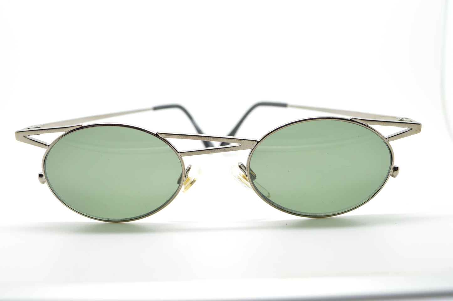 Asymmetrical Top Bar Silver/Green
