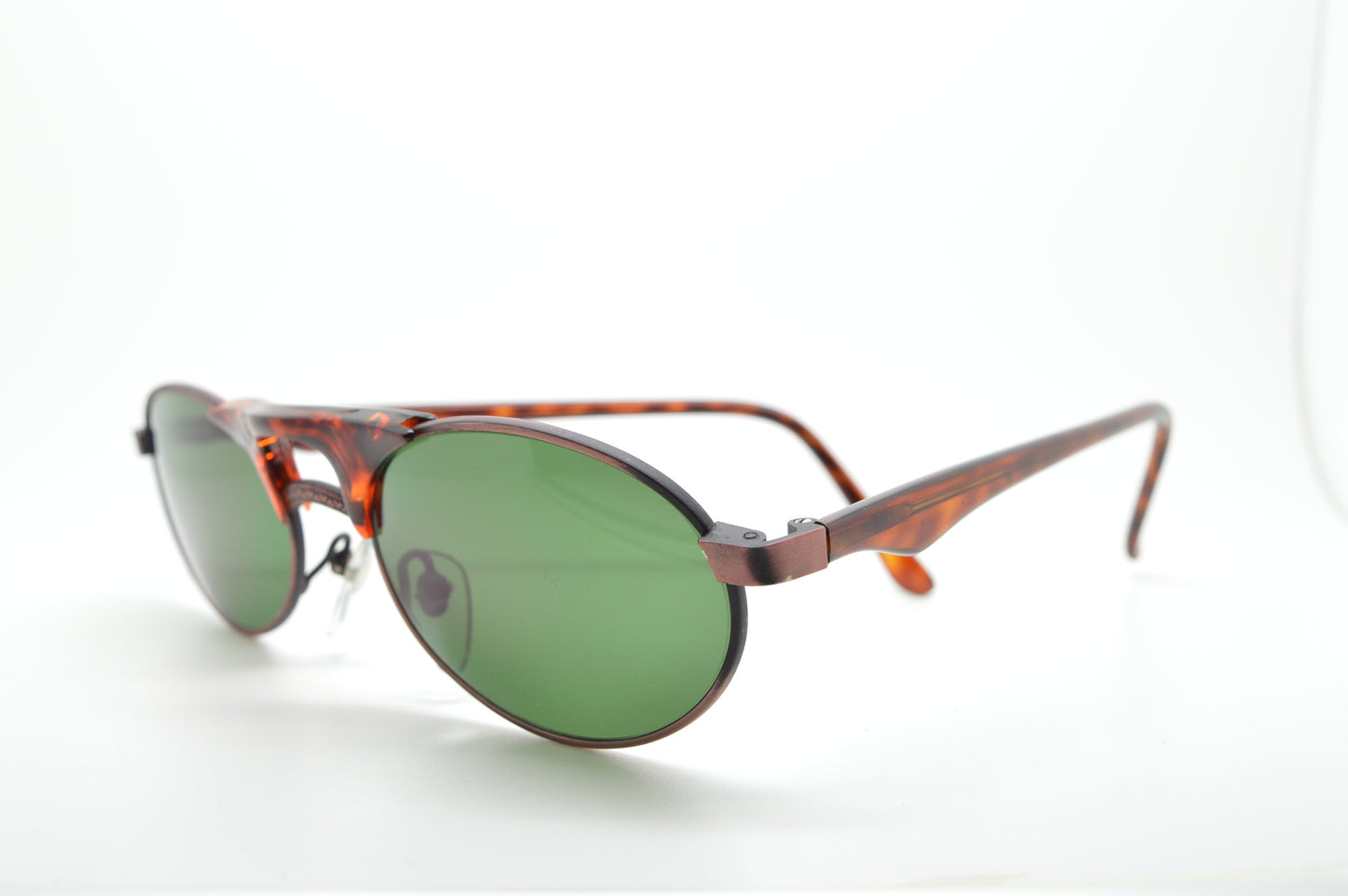 Oval Vintage Aviator