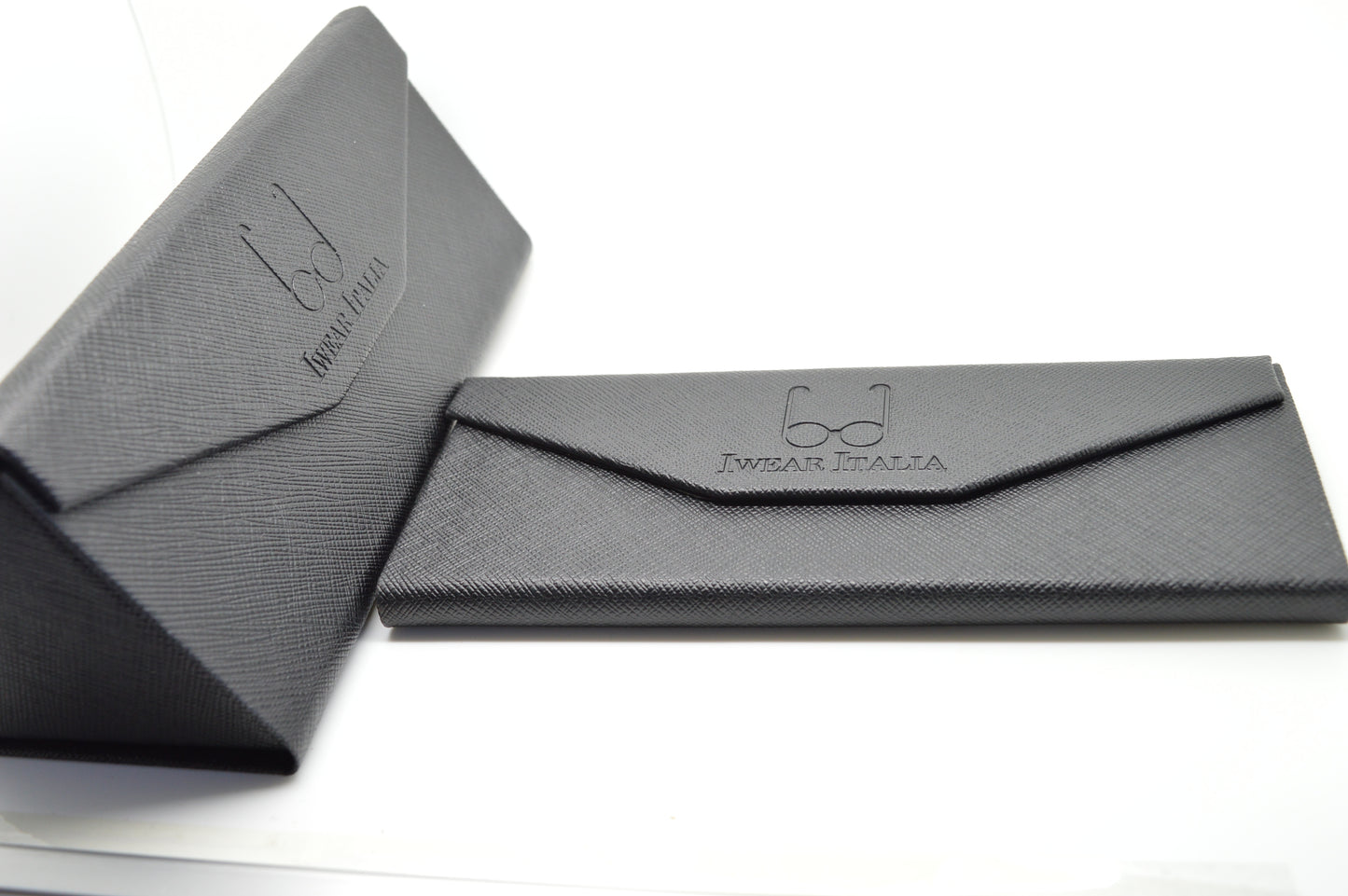 FOLDABLE CASE