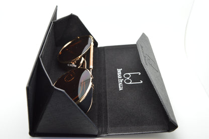 FOLDABLE CASE