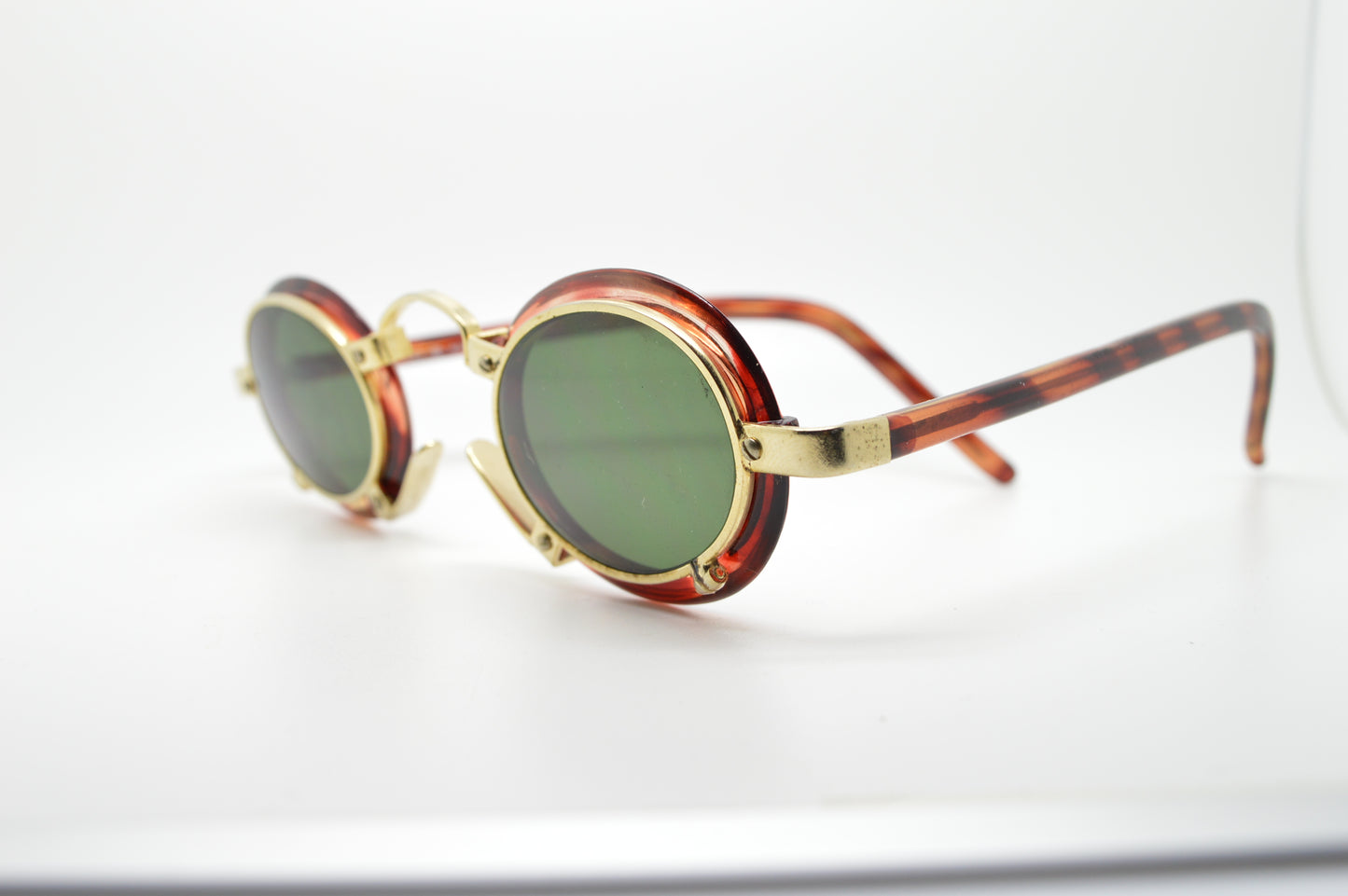 Oval Goth Steampunk Gold/green