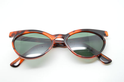 Vintage Cat Eye Gina Green