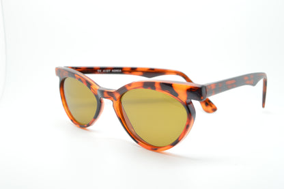 Vintage Cat Eye Gina Brown