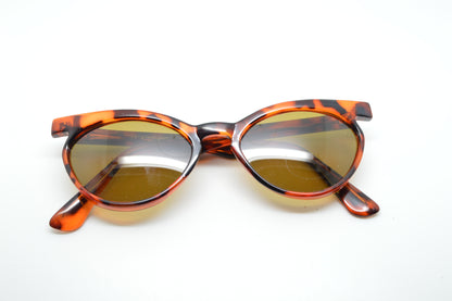 Vintage Cat Eye Gina Brown