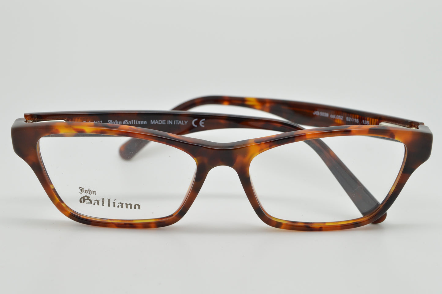John Galliano  JG5039  col.052
