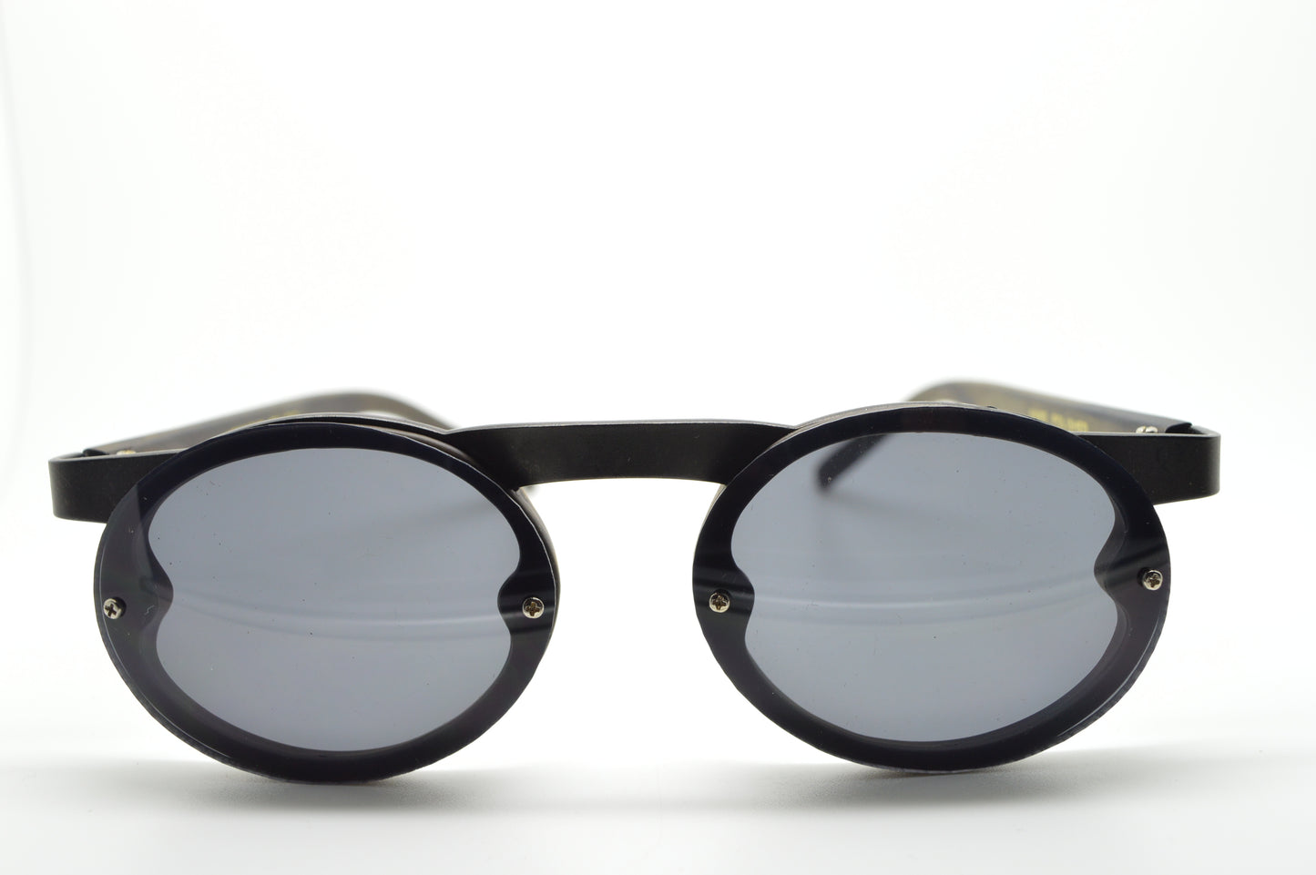 Oval Vintage Goth Black