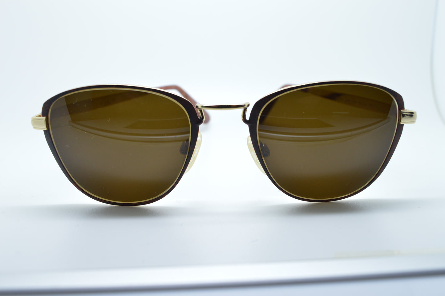 Sisley "S/085 604"