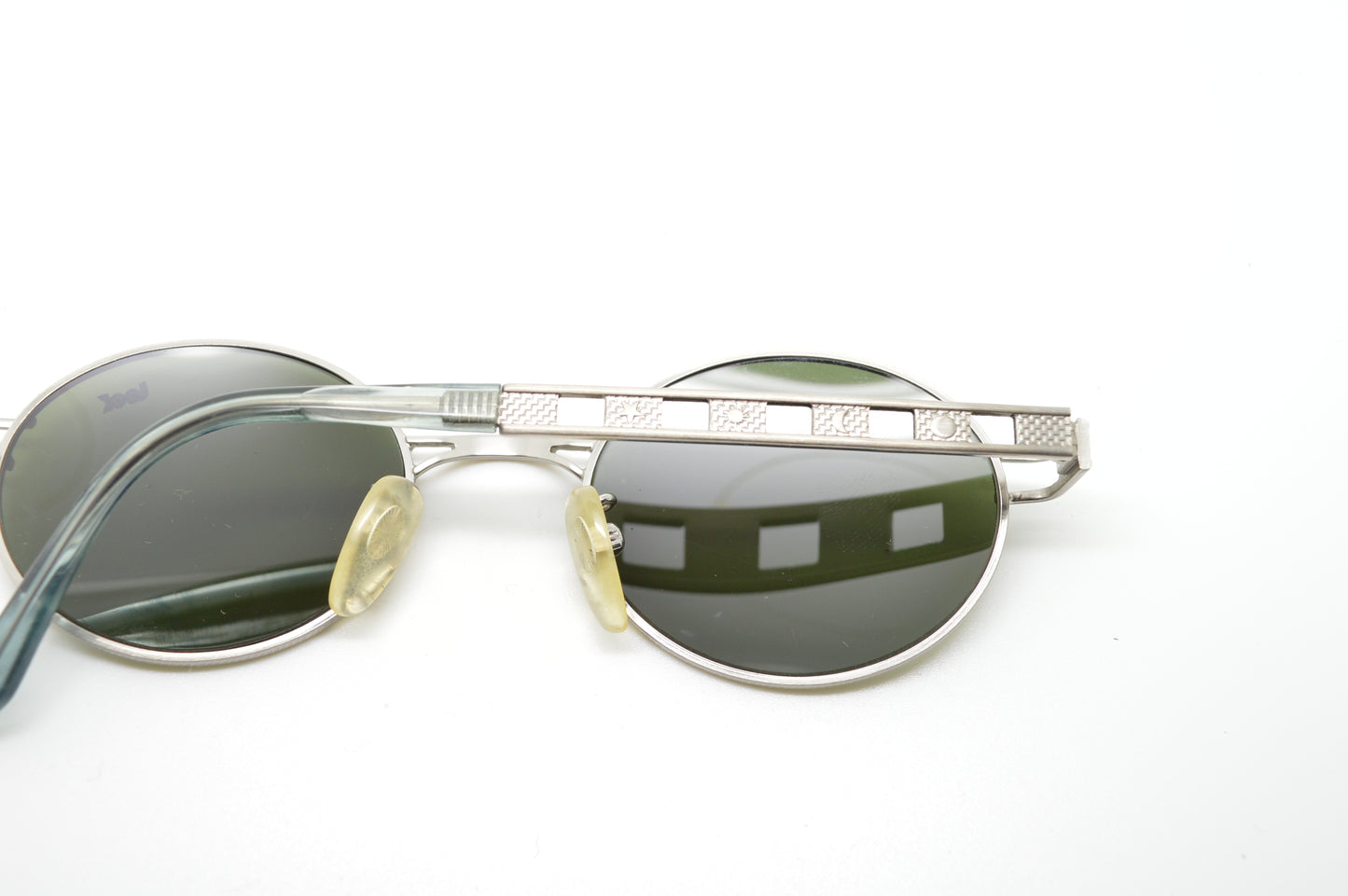 Look "712 011"
