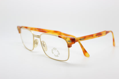 Look "070"