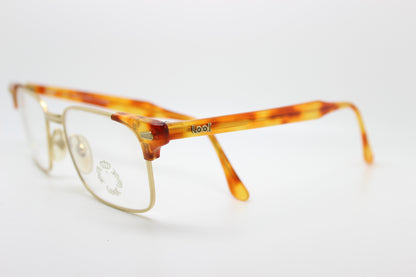 Look "070"